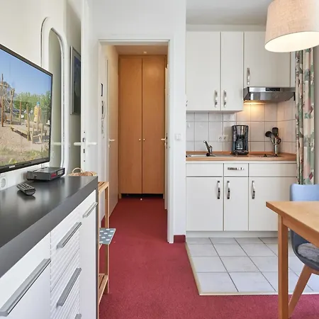 Schoene In Mit Balkon Lejlighed