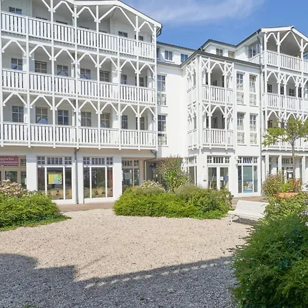 Schoene In Mit Balkon Sellin (Rugen)